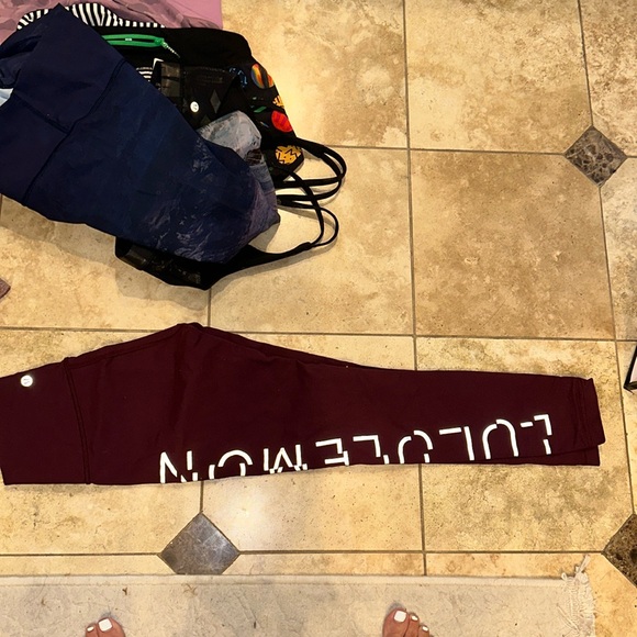 Lululemon leggings 4 - Picture 2 of 6